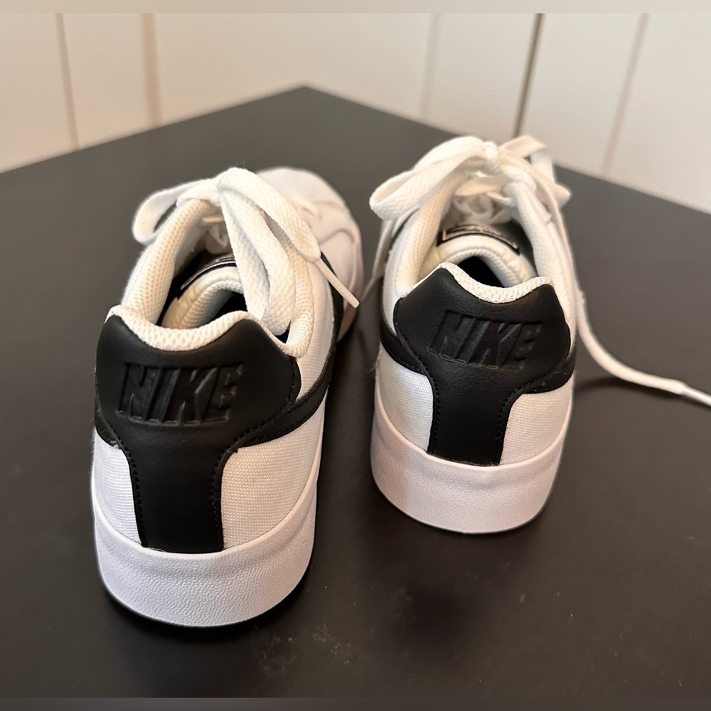Nike Court Royale AC Canvas Shoe - Picture 7 of 10